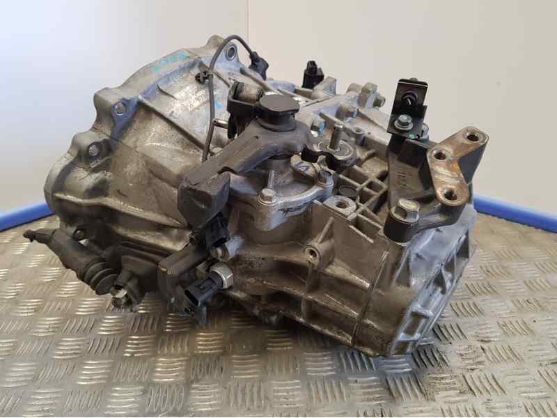 Recambio de caja cambios para hyundai i20 style s referencia OEM IAM WCM60APU 85665106 6VELOCIDADES