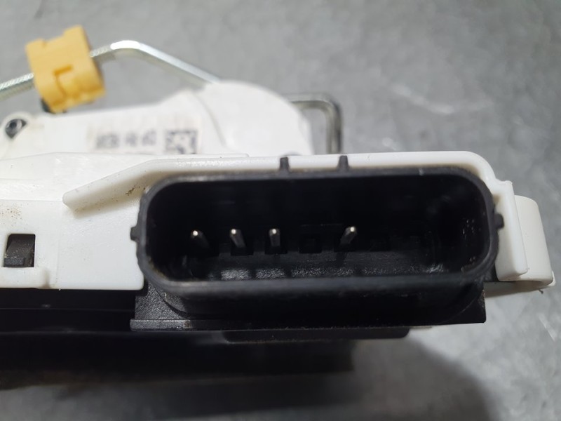 Recambio de cerradura puerta trasera derecha para mg zs 1.0 t-gdi referencia OEM IAM 10845783  4 PINES