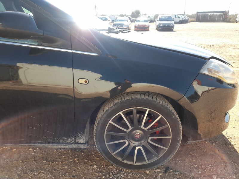 Recambio de aleta delantera derecha para fiat bravo ii (198_) 1.9 d multijet (198axc1b) referencia OEM IAM 51822247  