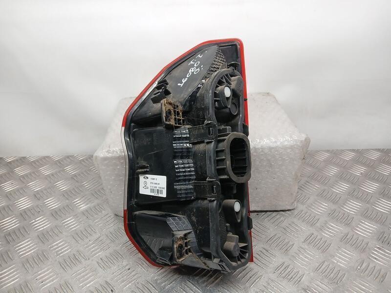 Recambio de piloto trasero izquierdo para ford tourneo courier (c4a) trend referencia OEM IAM ET7613405AF ROZADO 