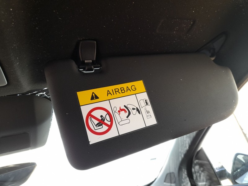 Recambio de parasol derecho para mg mg 3 (5fp) mg 3 1.5 referencia OEM IAM 13920009  