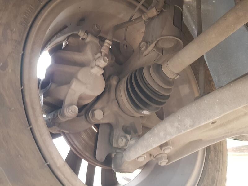 Recambio de mangueta delantera derecha para ssangyong korando (c300) 1.5 referencia OEM IAM 4122037001  