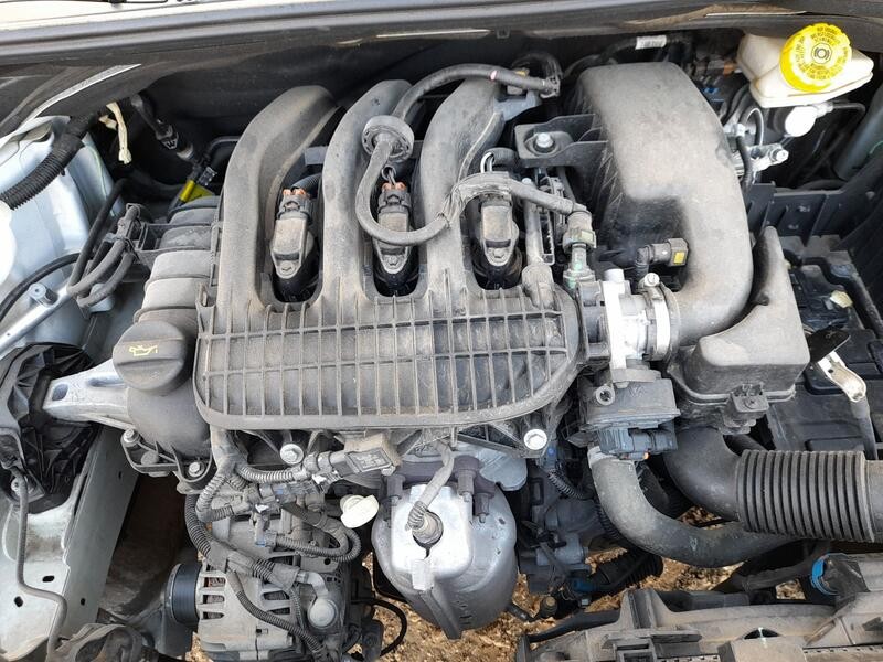 Recambio de motor completo para citroën c3 iii (sx) 1.2 vti 82 referencia OEM IAM HM05  