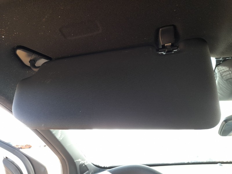 Recambio de parasol izquierdo para mg mg 3 (5fp) mg 3 1.5 referencia OEM IAM 11731262  