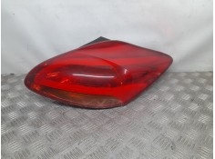 PILOTO TRASERO DERECHO 92402A27 