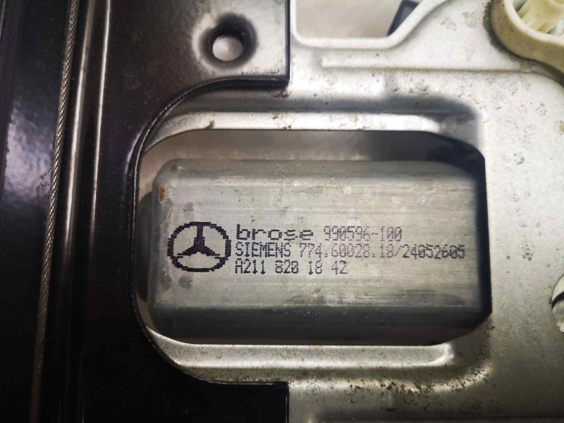 Recambio de elevalunas delantero izquierdo para mercedes-benz clase c (w203) berlina 2.7 cdi 20v cat referencia OEM IAM A2118201