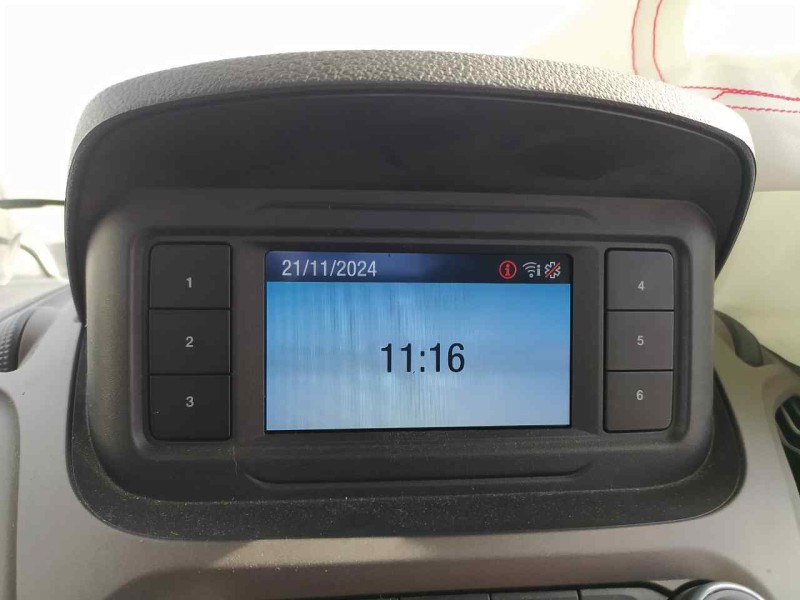 Recambio de sistema navegacion gps para ford tourneo courier (c4a) trend referencia OEM IAM JT7618B955EC PANTALLA GPS 9BZV34513