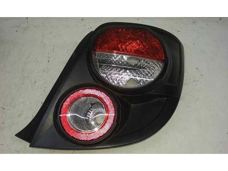 Recambio de piloto trasero derecho para chevrolet aveo ls referencia OEM IAM   