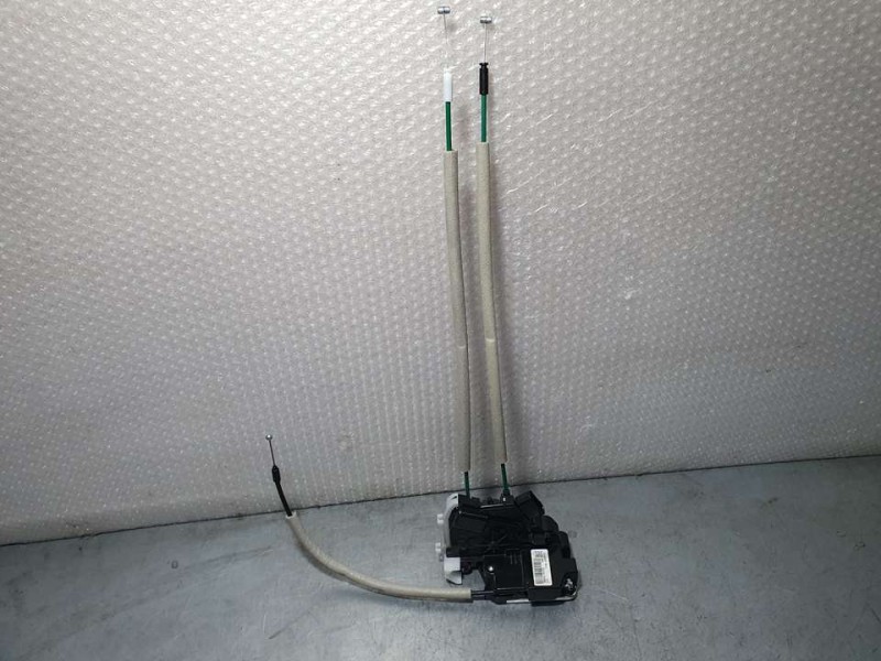 Recambio de cerradura puerta delantera derecha para ssangyong tivoli line 4x2 referencia OEM IAM 7122035000 X100FRT 2 PINES