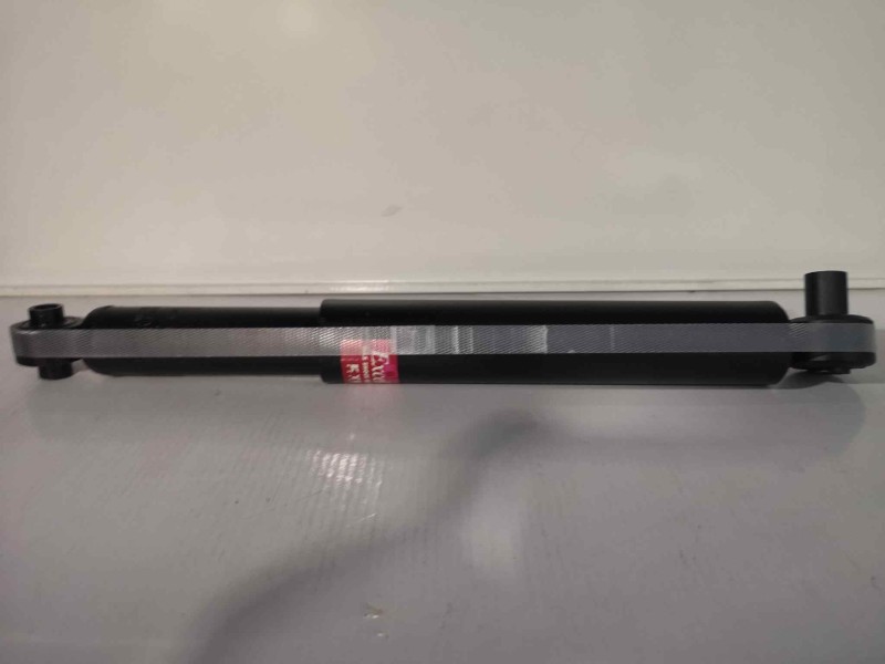 Recambio de amortiguador trasero para renault kangoo 4x4 referencia OEM IAM KAYABA  