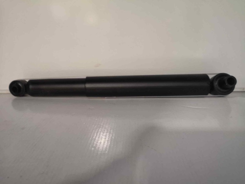 Recambio de amortiguador trasero para renault kangoo 4x4 referencia OEM IAM KAYABA  