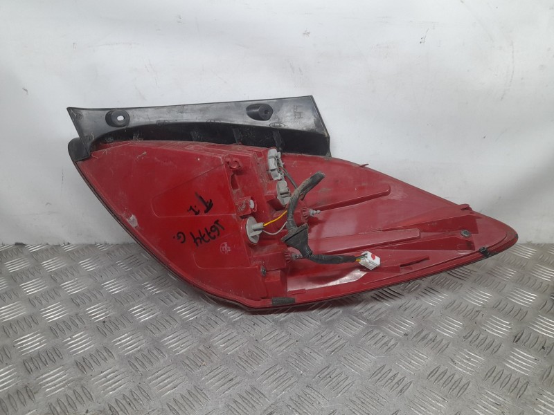 Recambio de piloto trasero izquierdo para kia cee´d (jd) 1.0 t-gdi referencia OEM IAM 92401A27  