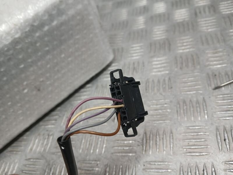 Recambio de retrovisor derecho para volkswagen passat berlina (3b3) advance referencia OEM IAM 3B1857508F 5 CABLES ELECTRICO