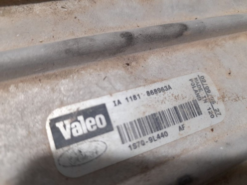 Recambio de intercooler para ford mondeo berlina (ge) 2.0 tdci cat referencia OEM IAM 1S7Q9L440 868963A VALEO