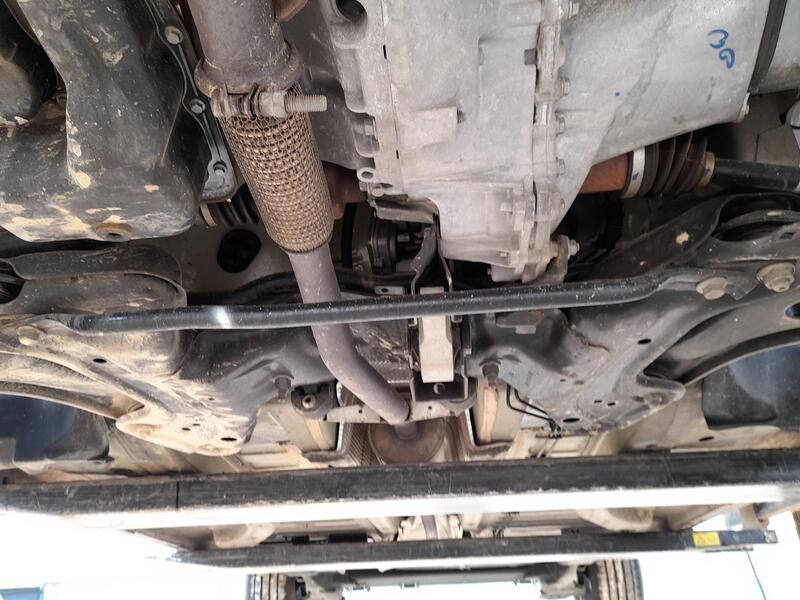 Recambio de puente delantero para citroën c3 iii (sx) 1.2 vti 82 referencia OEM IAM 9808011780  