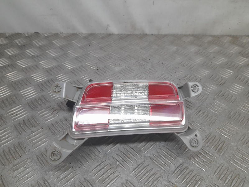 Recambio de piloto trasero izquierdo paragolpes para kia cee´d (jd) 1.0 t-gdi referencia OEM IAM 92405A2650  