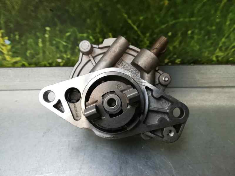 Recambio de depresor freno / bomba vacio para opel combo (corsa c) 1.3 16v cdti referencia OEM IAM 73501167  PIERBURG