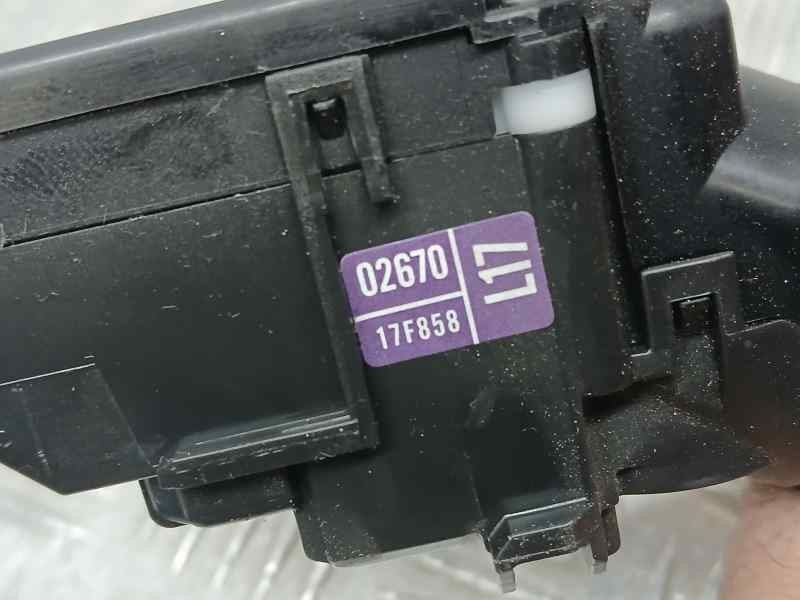 Recambio de mando limpia para toyota auris active referencia OEM IAM 0267017F858  