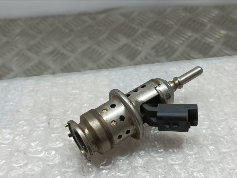 Recambio de inyector adblue para citroën c3 feel referencia OEM IAM 9813930180  