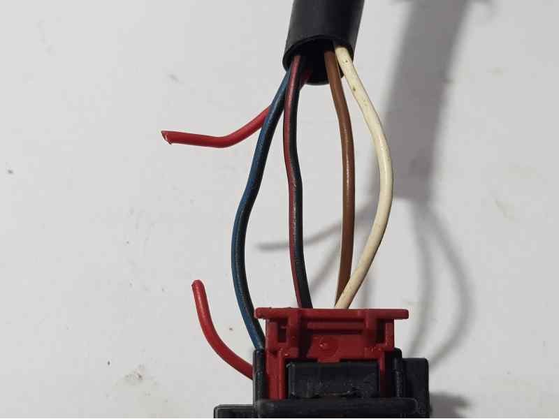 Recambio de retrovisor izquierdo para audi a3 sportback (8p) 2.0 tdi attraction referencia OEM IAM  5 CABLES ELECTRICO , TOCADO