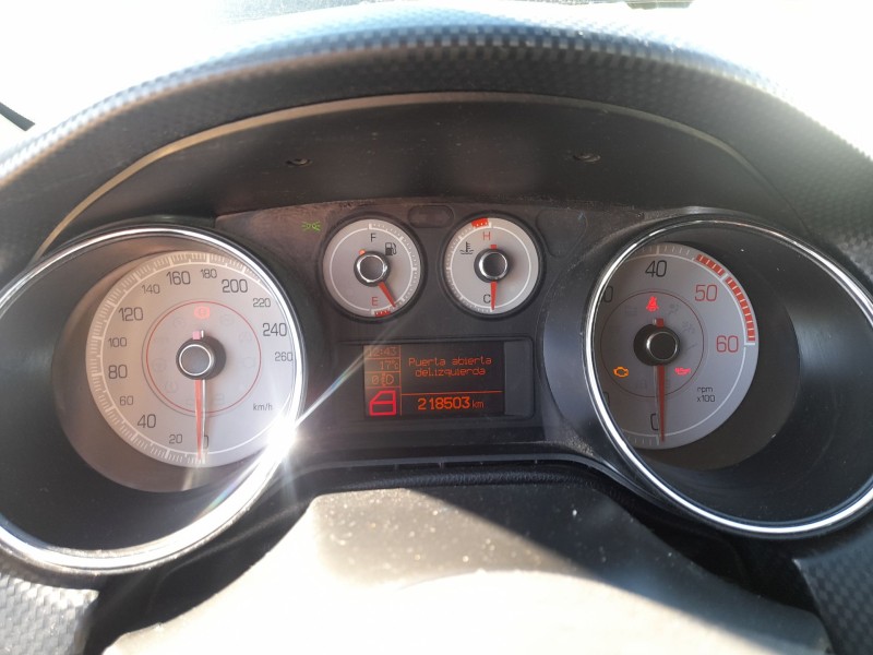 Recambio de cuadro instrumentos para fiat bravo ii (198_) 1.9 d multijet (198axc1b) referencia OEM IAM 51820222  