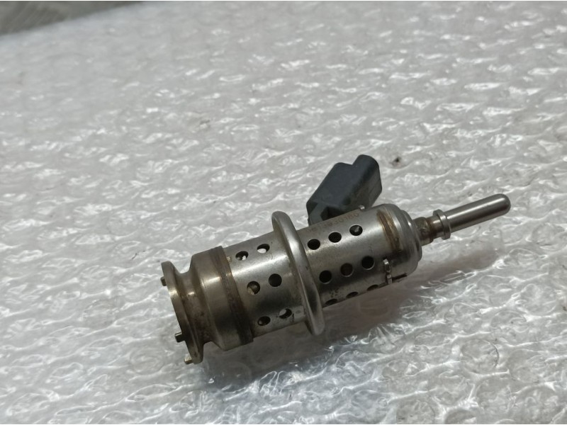 Recambio de inyector adblue para citroën c3 feel referencia OEM IAM 9813930180  