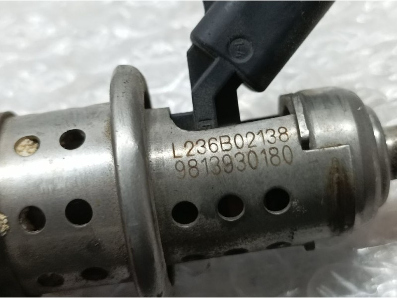 Recambio de inyector adblue para citroën c3 feel referencia OEM IAM 9813930180  