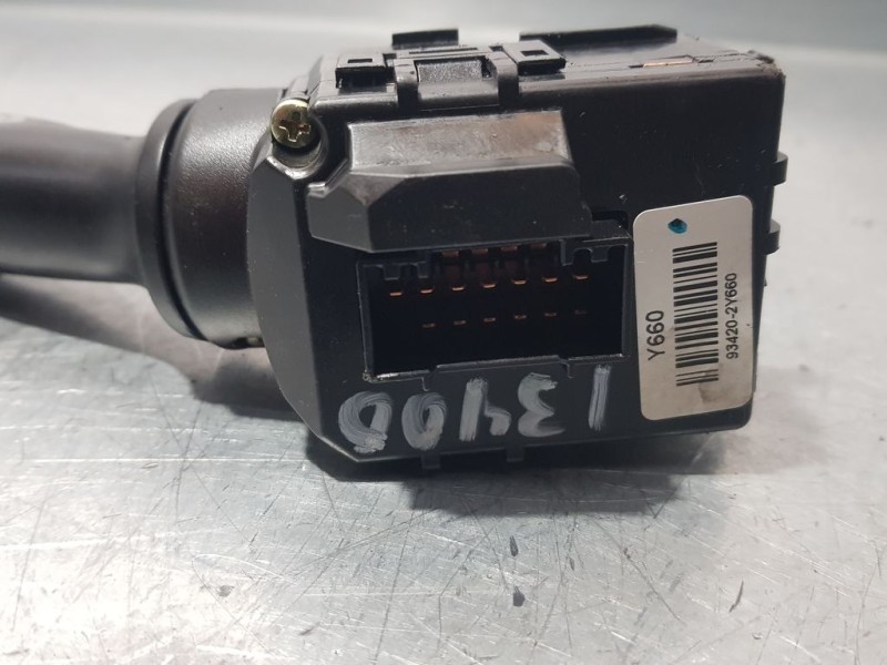 Recambio de mando limpia para hyundai ix35 comfort 2wd referencia OEM IAM 934202Y660  