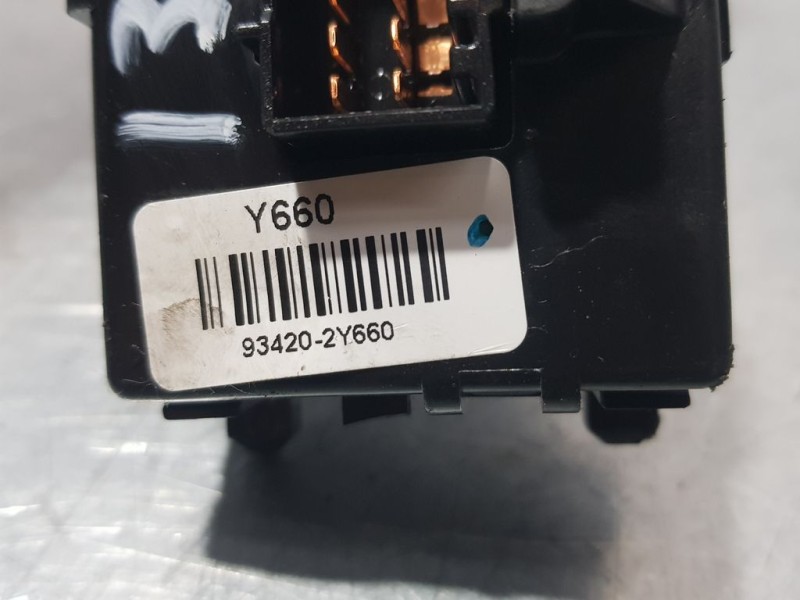 Recambio de mando limpia para hyundai ix35 comfort 2wd referencia OEM IAM 934202Y660  