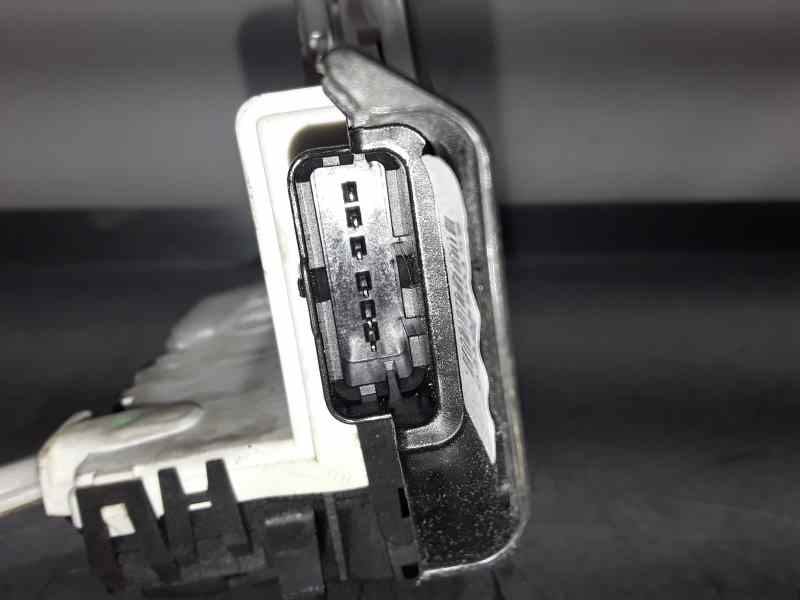 Recambio de cerradura puerta trasera derecha para citroën c3 exclusive referencia OEM IAM   