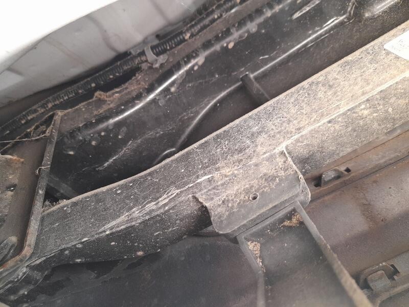 Recambio de refuerzo paragolpes trasero para kia cee´d (jd) 1.0 t-gdi referencia OEM IAM 86631A2300  