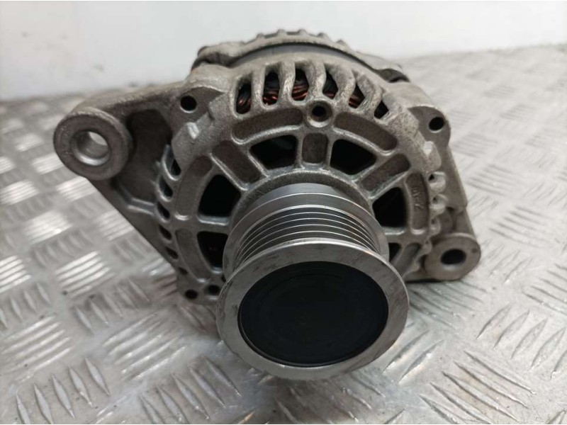 Recambio de alternador para opel zafira tourer excellence referencia OEM IAM 13502583  