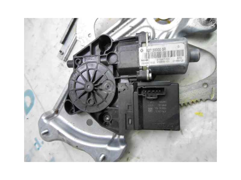 Recambio de elevalunas trasero derecho para renault scenic iii dynamique referencia OEM IAM 827300005R  BROSE ELECTRICO