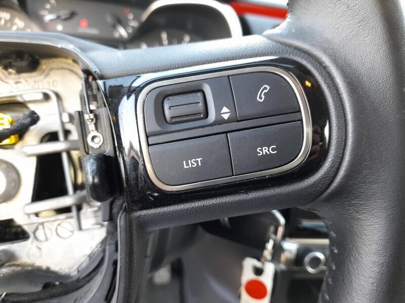 Recambio de volante para citroën c3 iii (sx) 1.2 vti 82 referencia OEM IAM 98164324ZD  