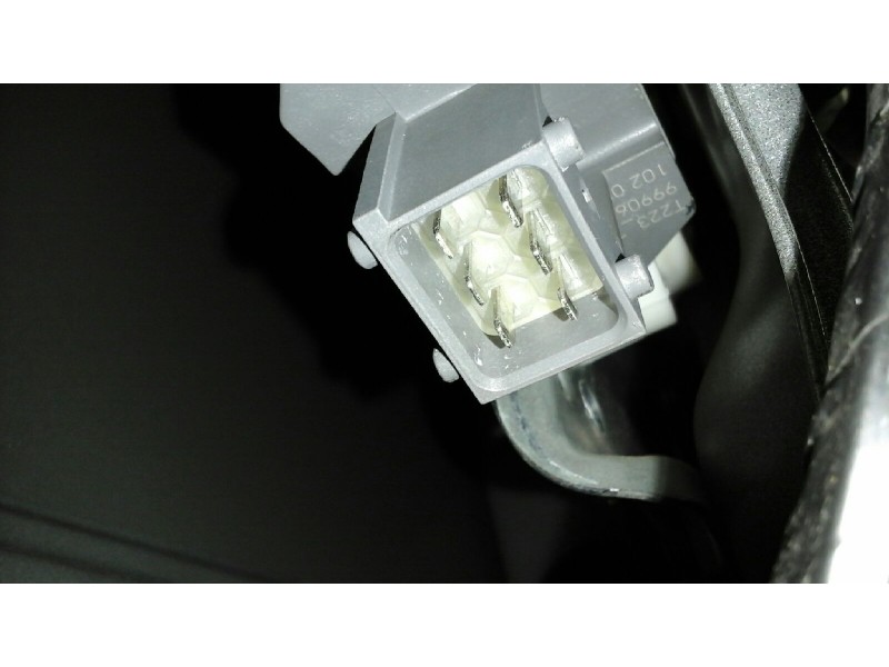 Recambio de elevalunas trasero izquierdo para toyota avensis berlina (t25) 2.0 d4-d executive sedán (4-ptas) referencia OEM IAM 