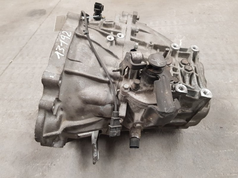 Recambio de caja cambios para kia cee´d drive referencia OEM IAM WAJ6H 404173 6VELOCIDADES