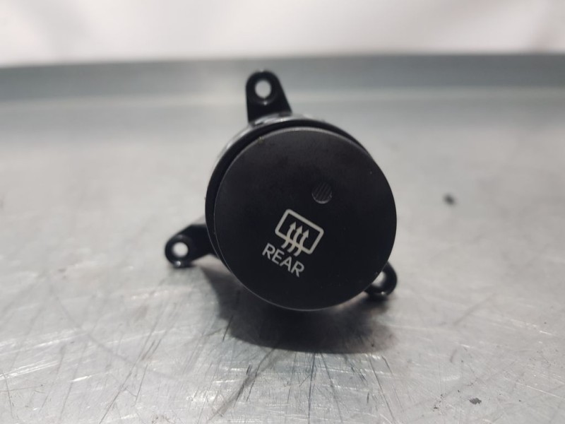 Recambio de interruptor para hyundai ix35 comfort 2wd referencia OEM IAM 937802S000TAN  BOTON LUNETA TERMICA TRASERA