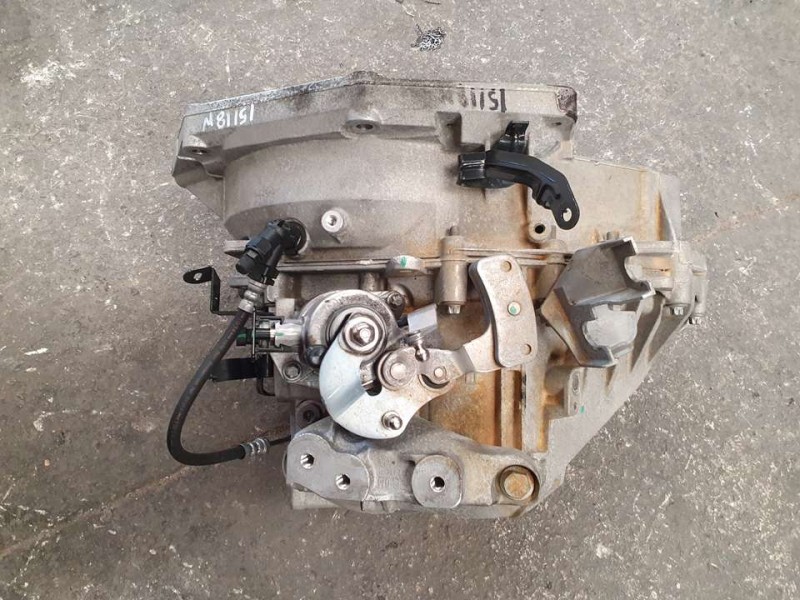 Recambio de caja cambios para opel zafira tourer excellence referencia OEM IAM 55582867  6 VELOCIDADES