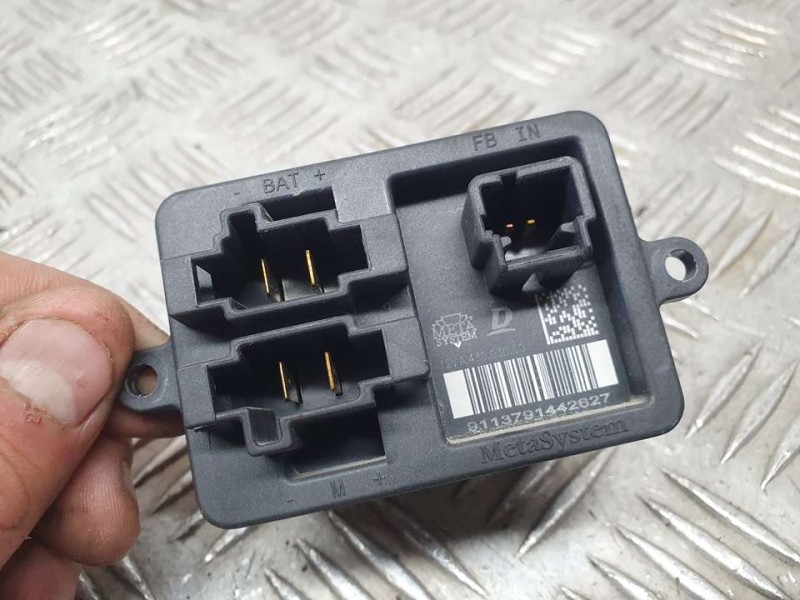 Recambio de resistencia calefaccion para peugeot expert furgón pro standar referencia OEM IAM 9113791442627 A43003000 