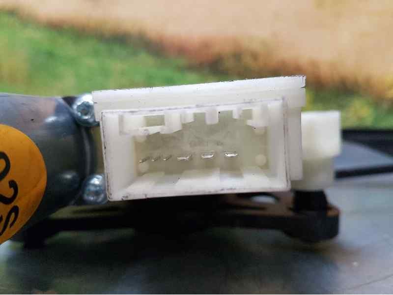 Recambio de elevalunas delantero derecho para skoda fabia ambition referencia OEM IAM  6 PINS ELECTRICO