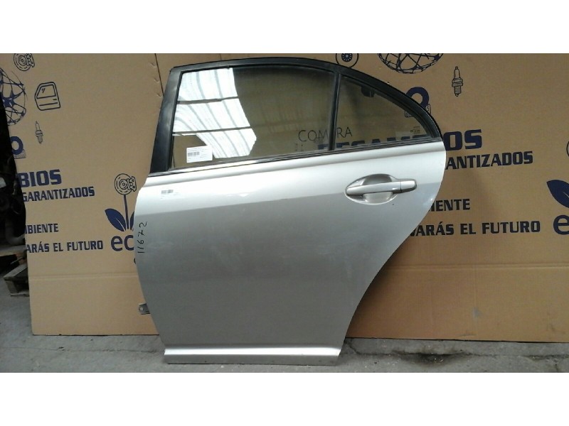 Recambio de puerta trasera izquierda para toyota avensis berlina (t25) 2.0 d4-d executive sedán (4-ptas) referencia OEM IAM   RO