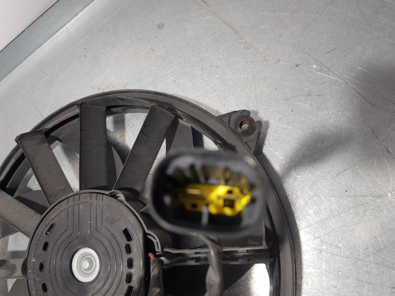Recambio de electroventilador para peugeot partner tepee full electric referencia OEM IAM 1049874716T  VALEO