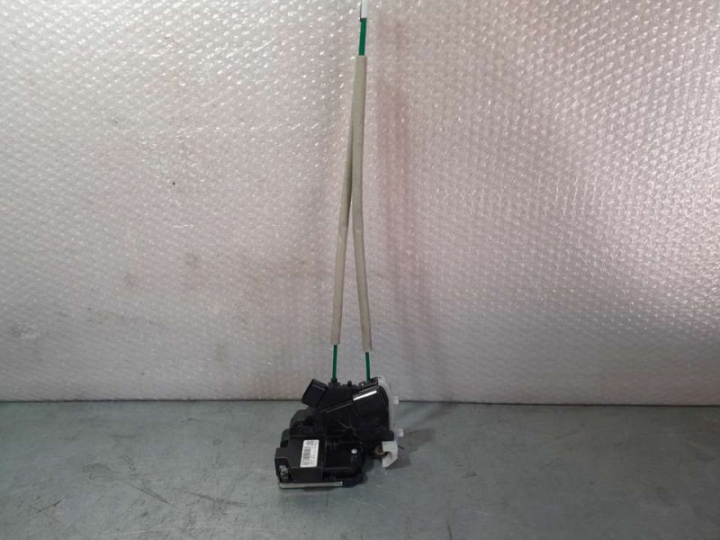 Recambio de cerradura puerta delantera izquierda para ssangyong tivoli line 4x2 referencia OEM IAM 7121035020  6 PINES