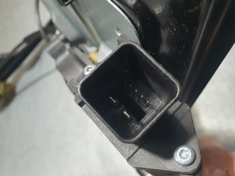 Recambio de elevalunas delantero derecho para opel zafira tourer excellence referencia OEM IAM 13260138 927206103 BROSE ELECTRIC