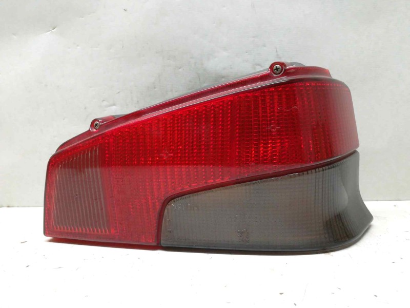 Recambio de piloto trasero derecho para peugeot 106 (s1) kid referencia OEM IAM   