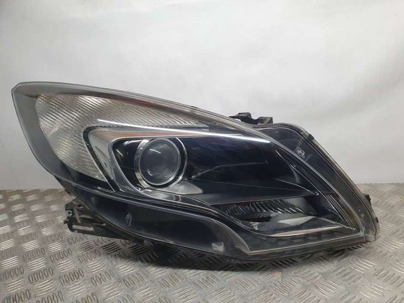 Recambio de faro derecho para opel zafira tourer excellence referencia OEM IAM 13399859  PATAS REPARADAS
