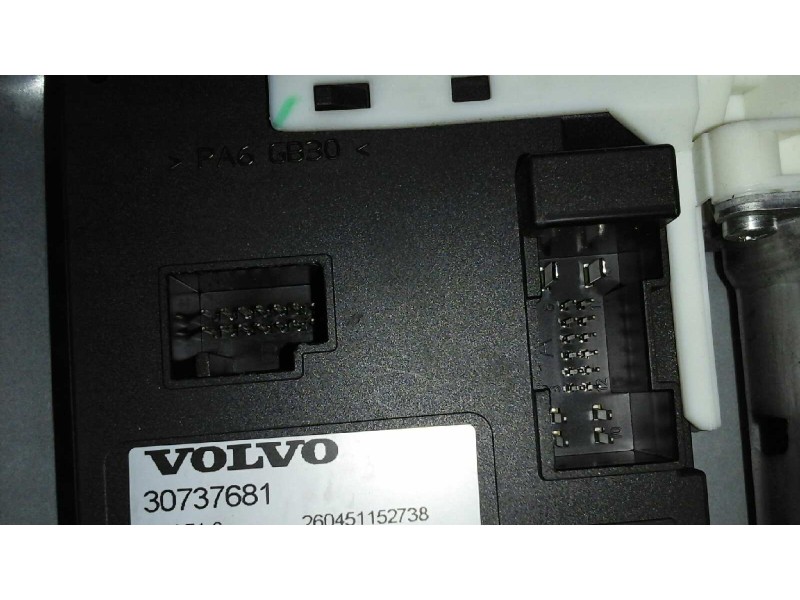 Recambio de elevalunas delantero derecho para volvo s40 berlina 2.0 d kinetic referencia OEM IAM  14 Y 16 PINS ELECTRICO