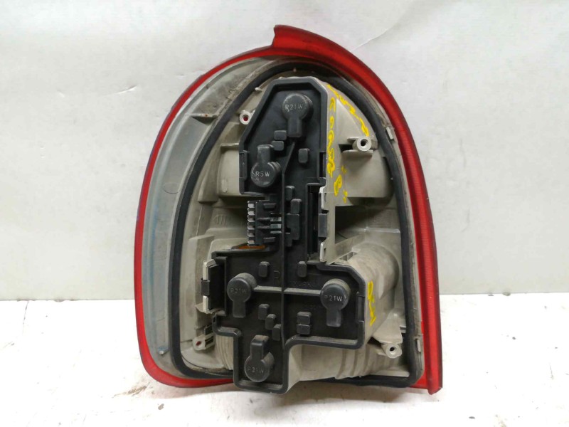 Recambio de piloto trasero derecho para opel corsa b 1.7 diesel referencia OEM IAM   