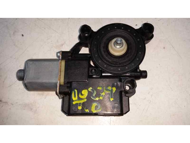 Recambio de motor elevalunas trasero derecho para volkswagen polo (6r1) advance referencia OEM IAM S850311054C 6R0959812G 