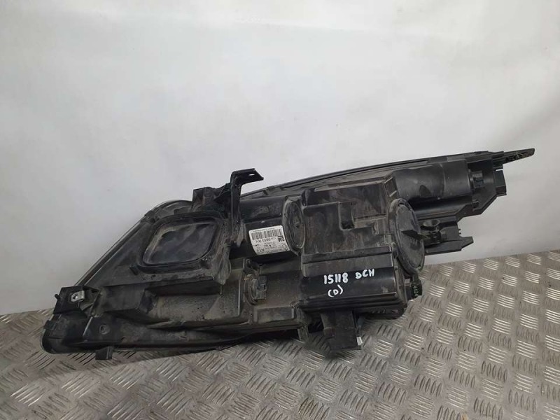 Recambio de faro derecho para opel zafira tourer excellence referencia OEM IAM 13399859  PATAS REPARADAS